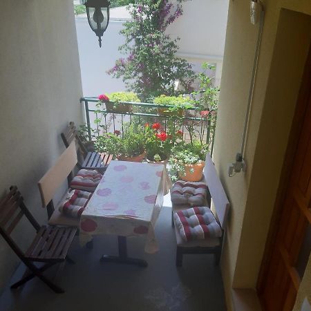 Apartments Knezic Igrane Esterno foto