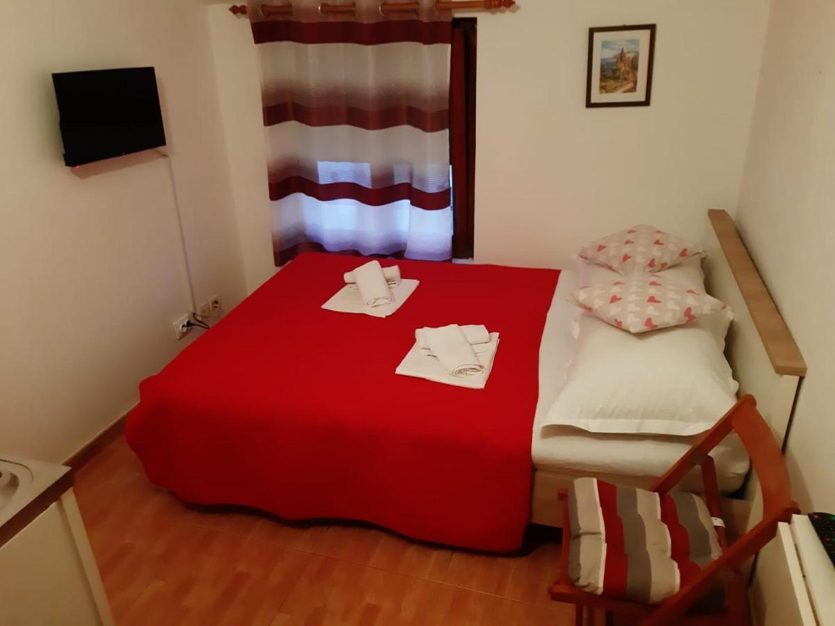 Apartments Knezic Igrane Esterno foto